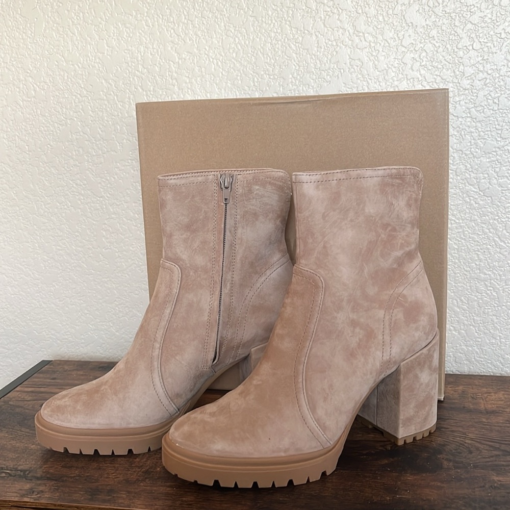 🆕 Steve Madden Dovesy Leather Dress Boots